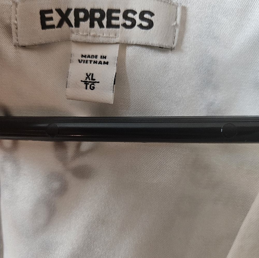 Express white/black embroidered dress - Picture 2 of 3